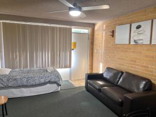 Wards Holiday Flat 3 - 6