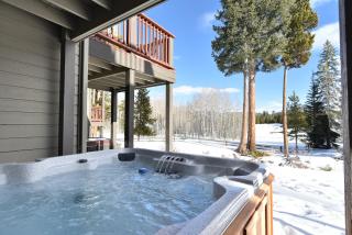 Prospect Point Getaway: Mountain Views w/ Private Hot Tub - 6
