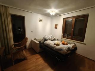 Quaint Flat with Idyllic Garden - 1