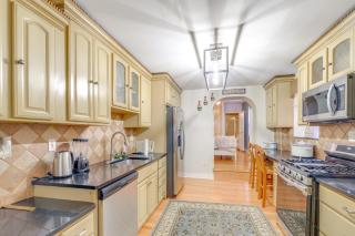 1 Mi to Dtwn Townhome with Patio in Baltimore! - Baltimore - 1