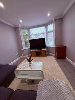 Cozy 3 bed house - 2