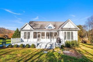 Stoney Creek Cottage Minutes to Wintergreen - 3