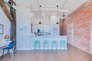 Breakfast at Tiffanys Downtown Newport News - 6