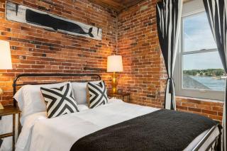 Tugboat Vista 2 Bedroom Downtown Portsmouth - Portsmouth - 9
