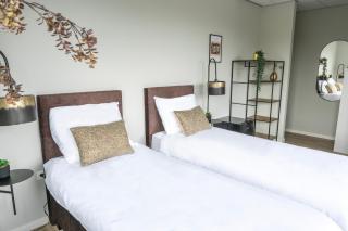 Fast Wifi, En Suite Bathroom - Maison Lux - Raamsdonksveer - 7