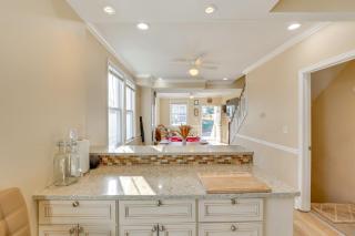 Play Pool or Relax on Deck Baltimore City Escape! - Baltimore - 2