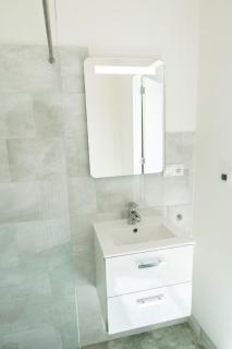 Xl Suite With Rain Shower, Aircon At City Center - Raamsdonksveer - 1