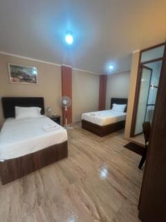 CARDOS HOSTAL - 8