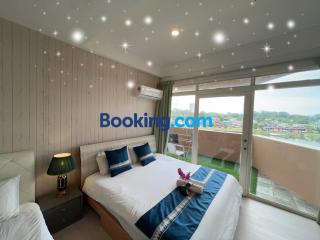 Riverbank suites waterfront - Kuching - 0