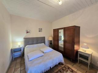 Maison de Charme à la Ferme avec Jardin, Cheminée et Wifi, près de Périgueux - FR-1-616-40 - Mensignac - 1