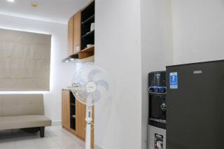 Minimalist and Cozy 1BR Patraland Urbano Apartment By Travelio - Bekasi - 4
