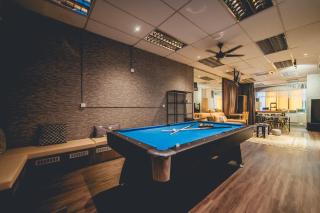 Tun Aminah Shoplot 10-15pax KTV Mahjong Funhouse by Our Stay - Skudai - 9