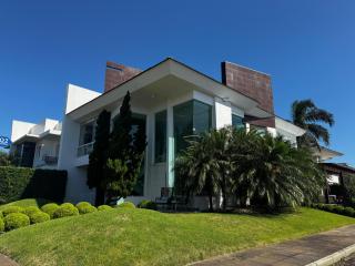Casa Luxuosa no Condomínio Condado de Capão - Capão da Canoa - 0