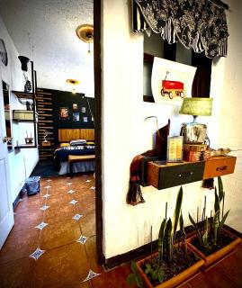Vintage Apartment with Balcony & Terrace - Antigua Guatemala - 0