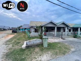 Rania Homestay Beserah Kuantan - Kuantan - 0