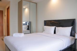 Comfortable and Strategic Studio Apartment Evenciio Margonda By Travelio - Depok - 0