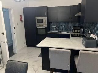 Albert House - Airdrie - 8