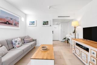 Belle Escapes Drift Beachfront Resort Suite 2205 - Palm Cove - 1