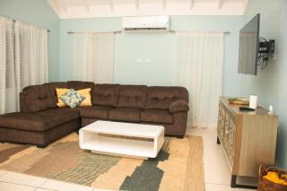 Cozy Home in Richmond Estate - 5