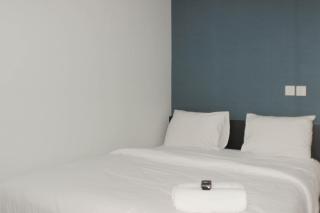 Best Choice Studio Room at Springlake Summarecon Bekasi Apartment By Travelio - Bekasi - 9