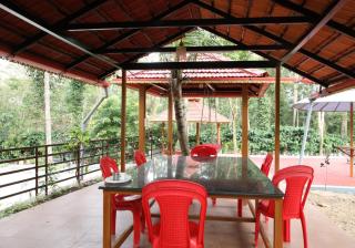 Kaveri Homestay - Suntikoppa - 7