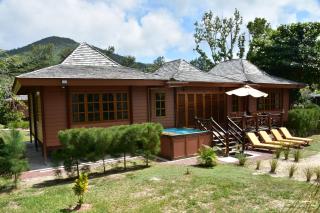 Heliconia Grove - Baie Sainte Anne - 0