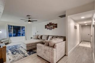 Peaceful Family Friendly 4 Bedroom Home with pool - Phoenix - 7