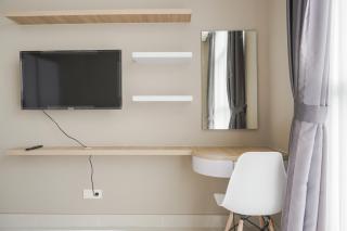 Minimalist and Comfort Living 1BR at Ciputra International Apartment By Travelio - Jakarta - 5