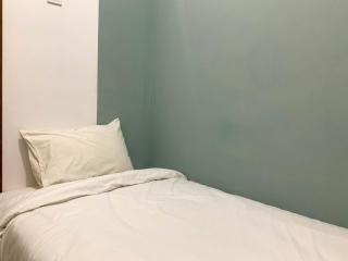 Comfort and Nice 2BR at Cinere Resort Apartment By Travelio - Depok - 7