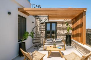 Dianthus Residence, Heated Pool & in-pool Whirlpool, By Thinkvilla - Agia Paraskevi - 5