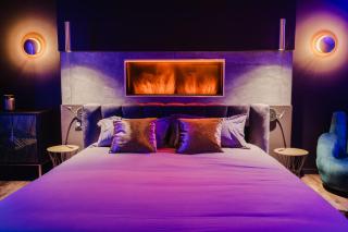 Love Room Les Private Places - Lit King Size et Jacuzzi Privé - Orléans - 5