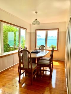 Family and pet friendly with stunning seaviews - 5