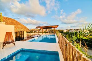 4 Bedroom Deluxe Penthouse with Private Roof Garden With Pool in Aldea Zama Tikal 17 - 5