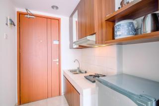 Warm and Cozy Studio at Margonda Residence 3 Apartment By Travelio - Depok - 1