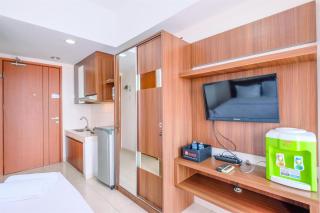 Warm and Cozy Studio at Margonda Residence 3 Apartment By Travelio - Depok - 5