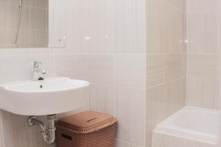 Minimalist and Cozy Studio at Vasanta Innopark Apartment By Travelio - Bekasi - 3