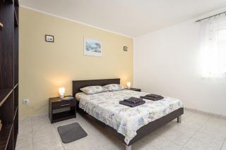 Regina 2 - 9