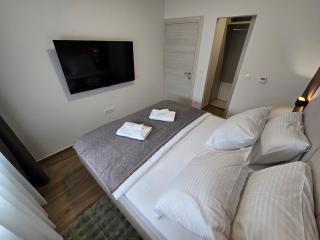 Apartman FIŠBAH II 1 self CHECK-IN, FREE PRIVATE PARKING - Osijek - 5