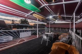 Cadillac Rock Beach Hotel - 1