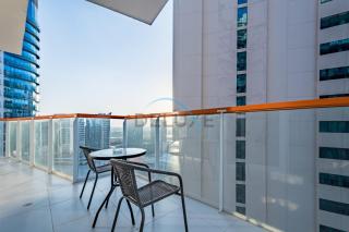 Unbeatable Deal Lovely 2BR with Partial Canal Views by Deluxe Holiday Homes - Sabkhah - 8
