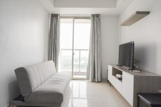 Stunning and Strategic 2BR Gold Coast Apartment near PIK By Travelio - Jakarta - 3