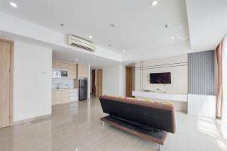 Spacious and Lavish 3BR at Hillcrest House Apartment By Travelio - Tangerang - 2