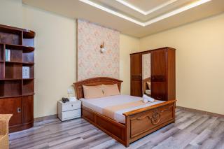 Hoàng Long Hotel By Cozrum - Ho Chi Minh - 2