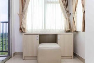 Cozy and Spacious Studio at The Enviro Apartment By Travelio - Bekasi - 7