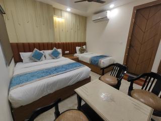 Hotel Nova Inn Near Delhi Airport - 1