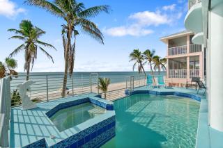 Beautiful Sunset, Perfect Beachfront Pool Home, Sleeps 13 - 0