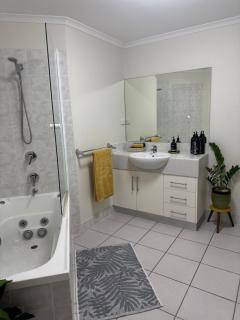 Oceanbreeze Apartment in Cairns North - Cairns North - 7