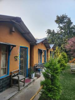 Monkey Mud House and Camps, Bir - Bīr - 9