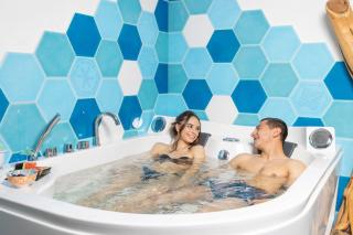 A stunning villa with pool and jacuzzi - 9