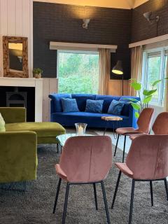 Villa 't Boshuys - a private and green location for families or friends up to 16 guests - Den Ham - 3